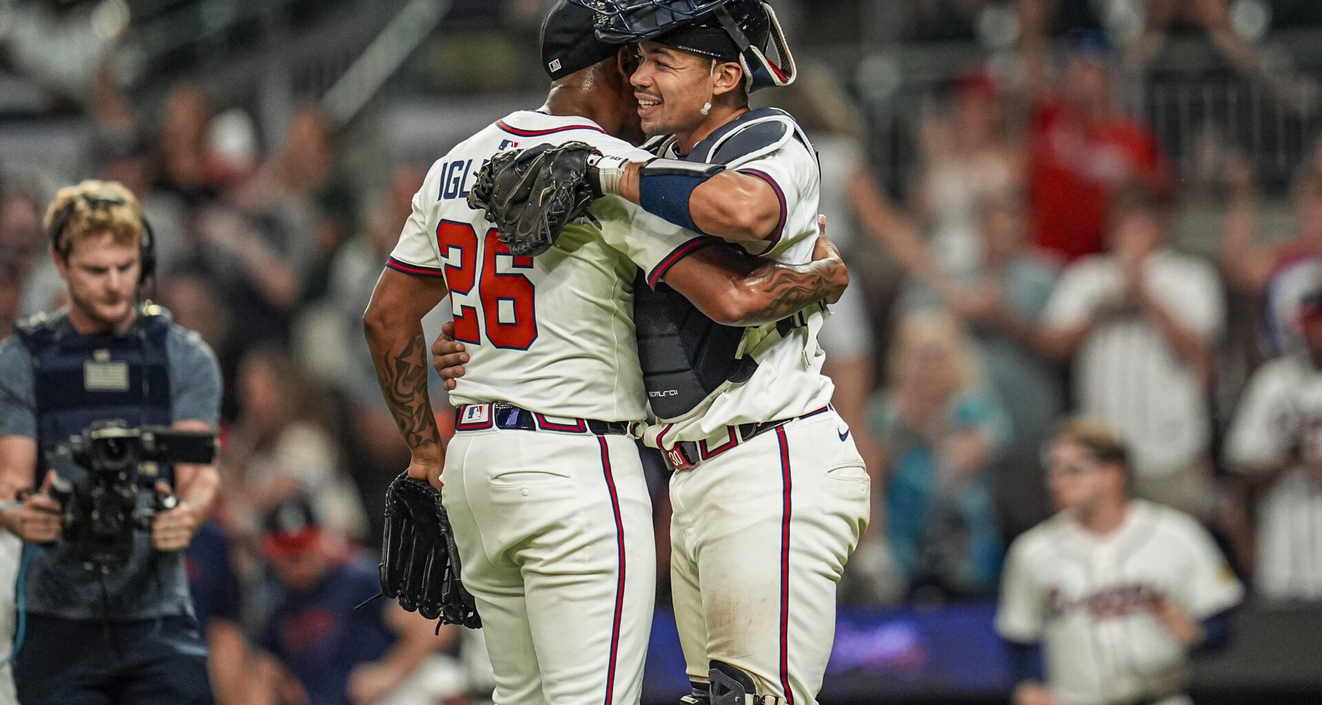 Late collapse dooms Marlins in unfriendly confines - Marlins