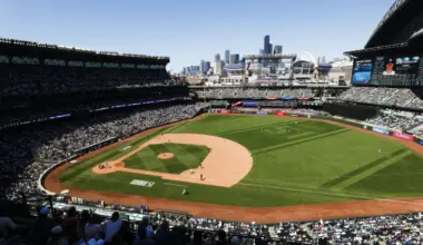 Mariners add strikeout-happy pitcher from Braves to bolster bullpen depth image