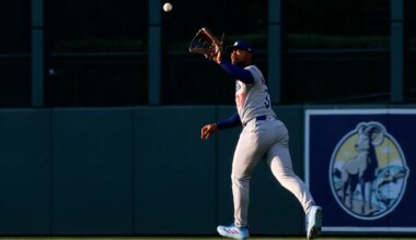 Dodgers' Dave Roberts Considering Moving Teoscar Hernandez to Left Field