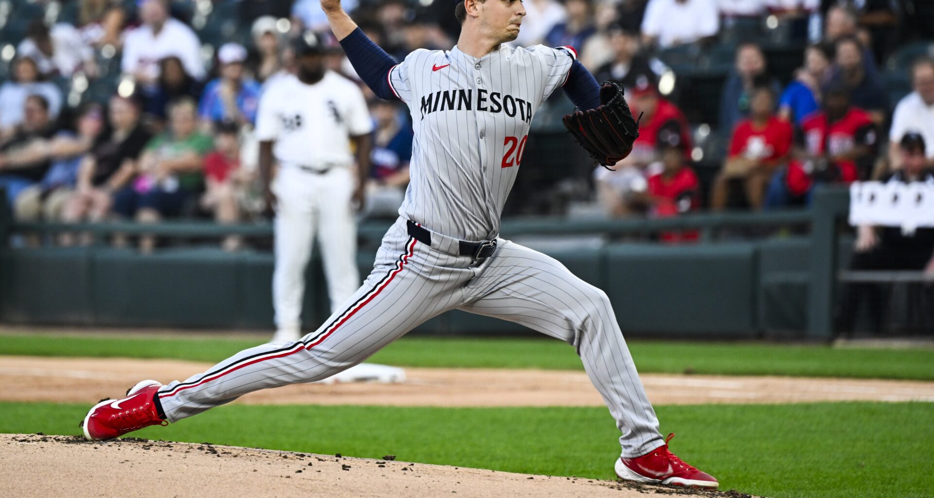 Twins summon deadline acquisitions to join rotation