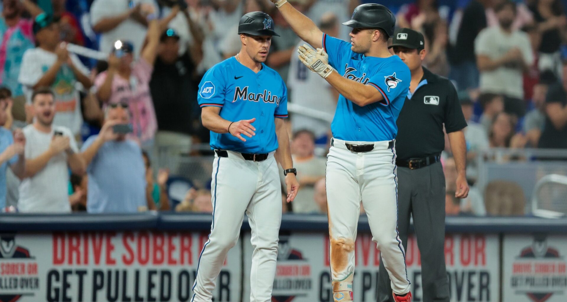 Fish steal final game versus Toronto behind Eury's right arm, clutch hits - Marlins