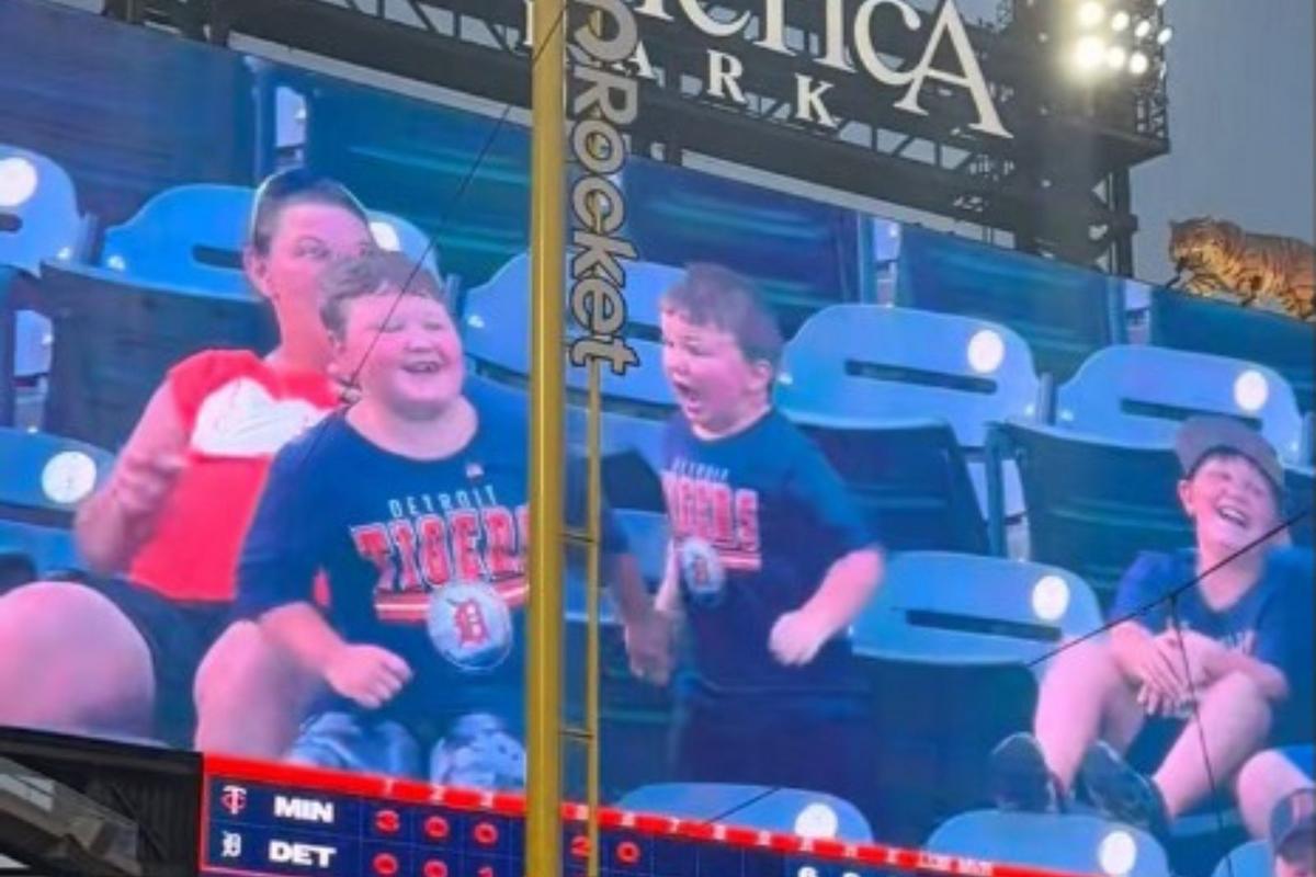 Watch a Young Tigers Fan's Viral Dance-Off