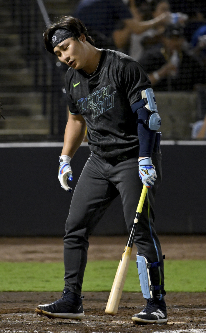 Awesome Kim is back The 7th shortstop in the game against the Seattle Mariners on the 10th, reappeared in three days. Showing his pride as the team's highest paid player