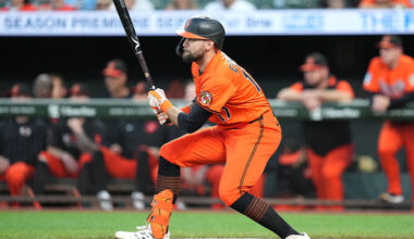 Orioles run out of rallies in 9-8 loss to Astros