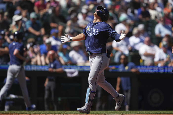 Kim Ha-sung, who is a 100% hitter, was eventually demoted to No. 1 → 8. Tampa Bay