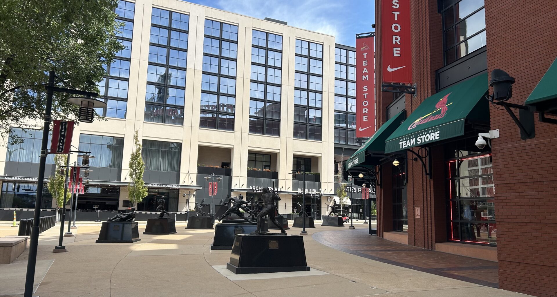 Final: Pirates 2, Cardinals 1