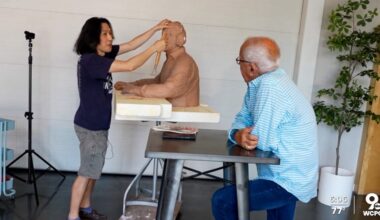 UC grad sculpting new statue to Reds broadcasting legend