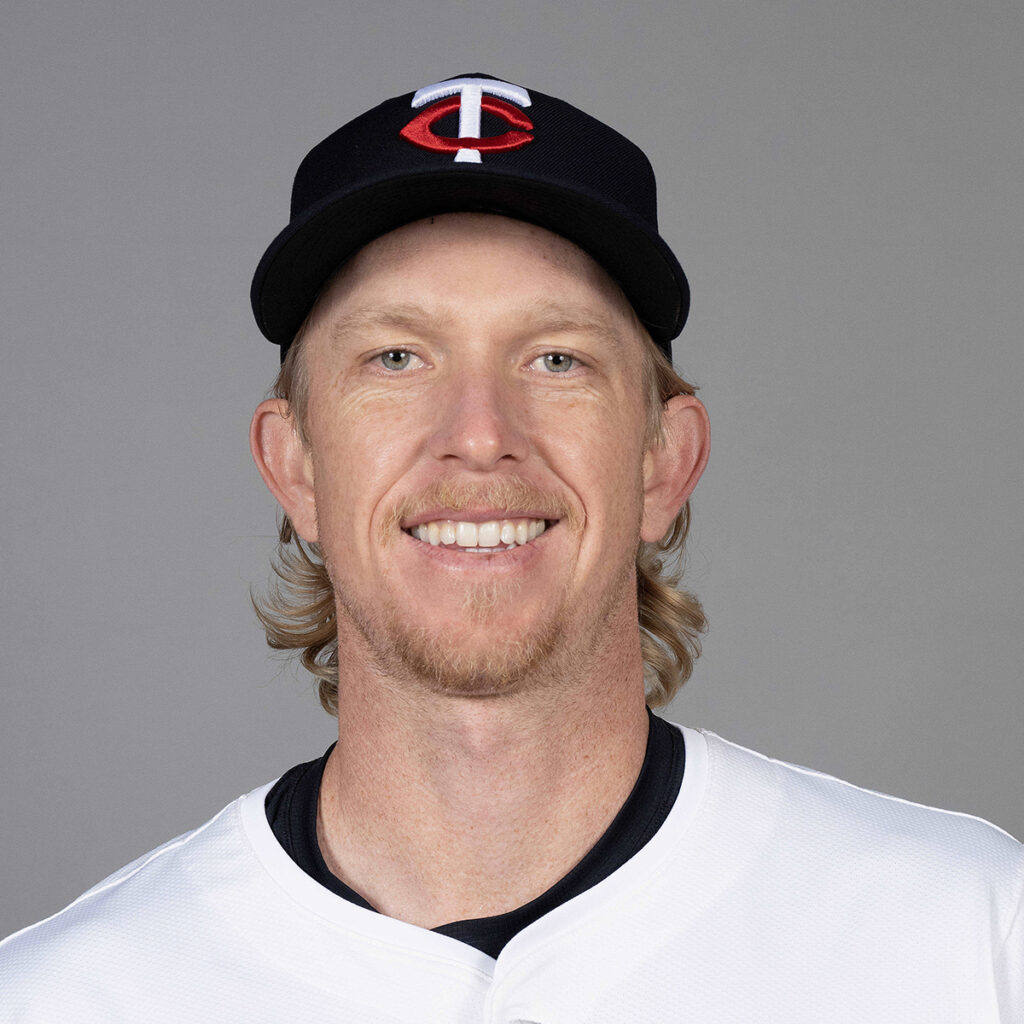 Twins Put Woods Richardson On IL, Select McCaughan