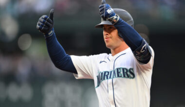 Rangers, Dylan Moore Agree To Minor League Deal