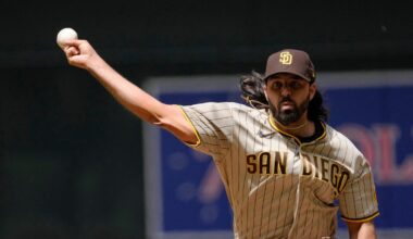 Diamondbacks seek series split in Denver