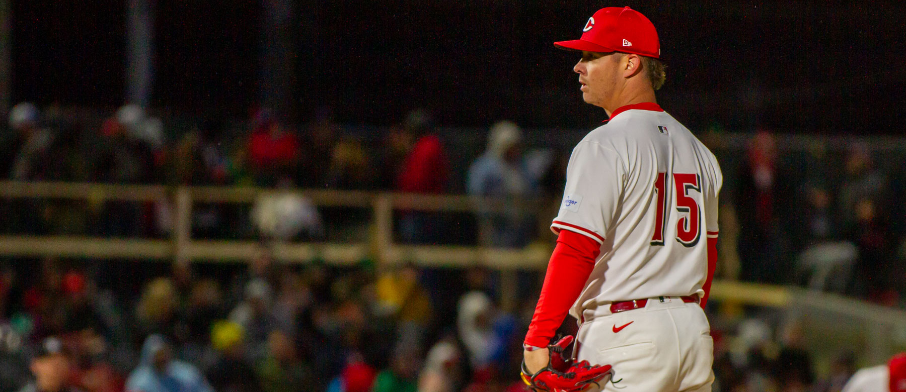 Reds defense fails them again as Brewers win in extra innings