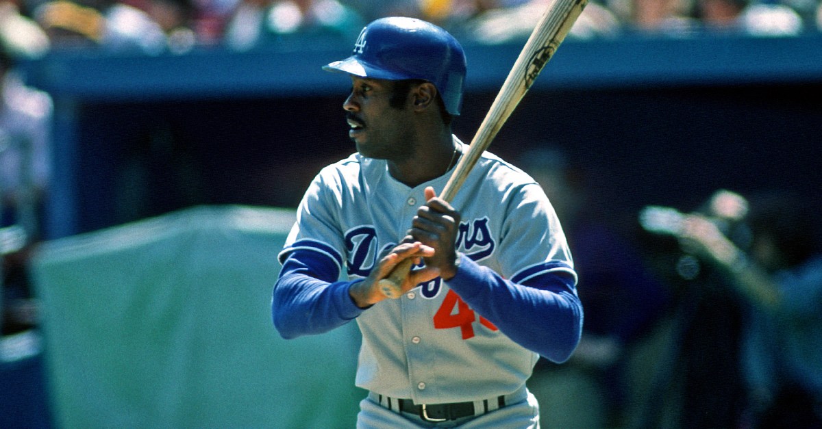 Dodgers history: Terry Whitfield beats the Braves, in 1985