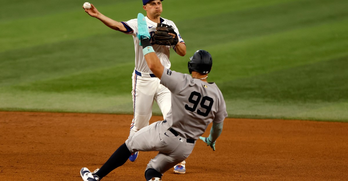 Floors left dirty as Texas Rangers unable to sweep New York Yankees
