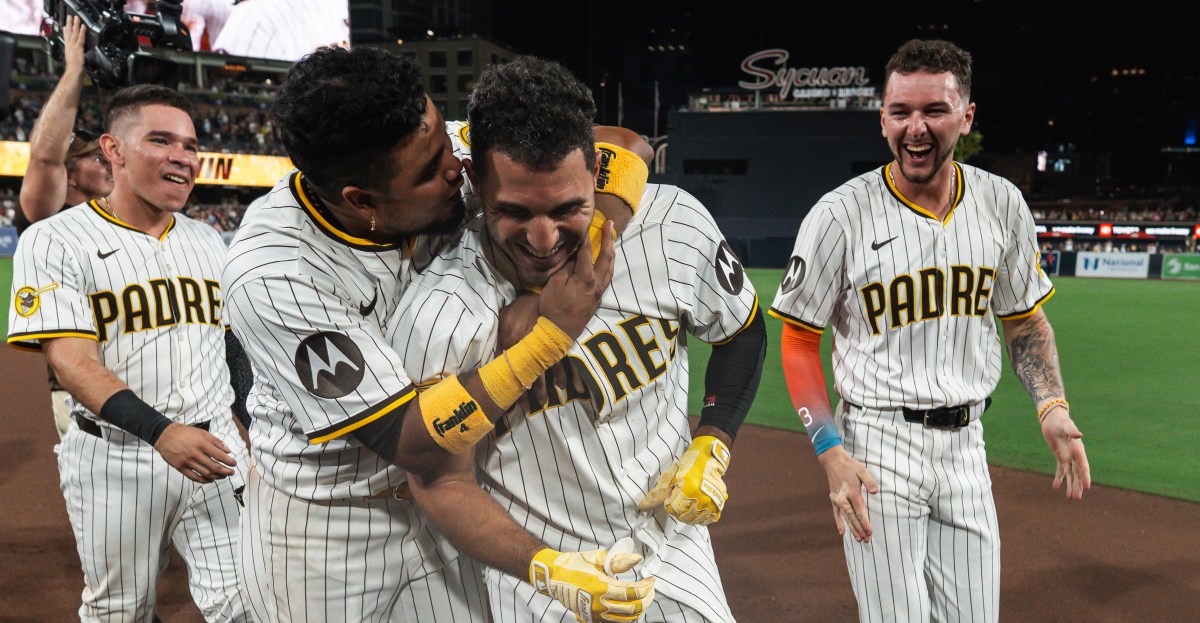Ramon Laureano plays hero, Padres walk-off Red Sox