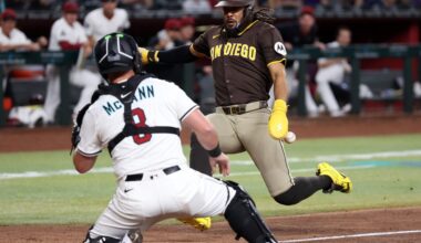 Padres pull away in extras, beat Diamondbacks