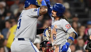 Royals offense comes to life in 7-3 win over Red Sox.