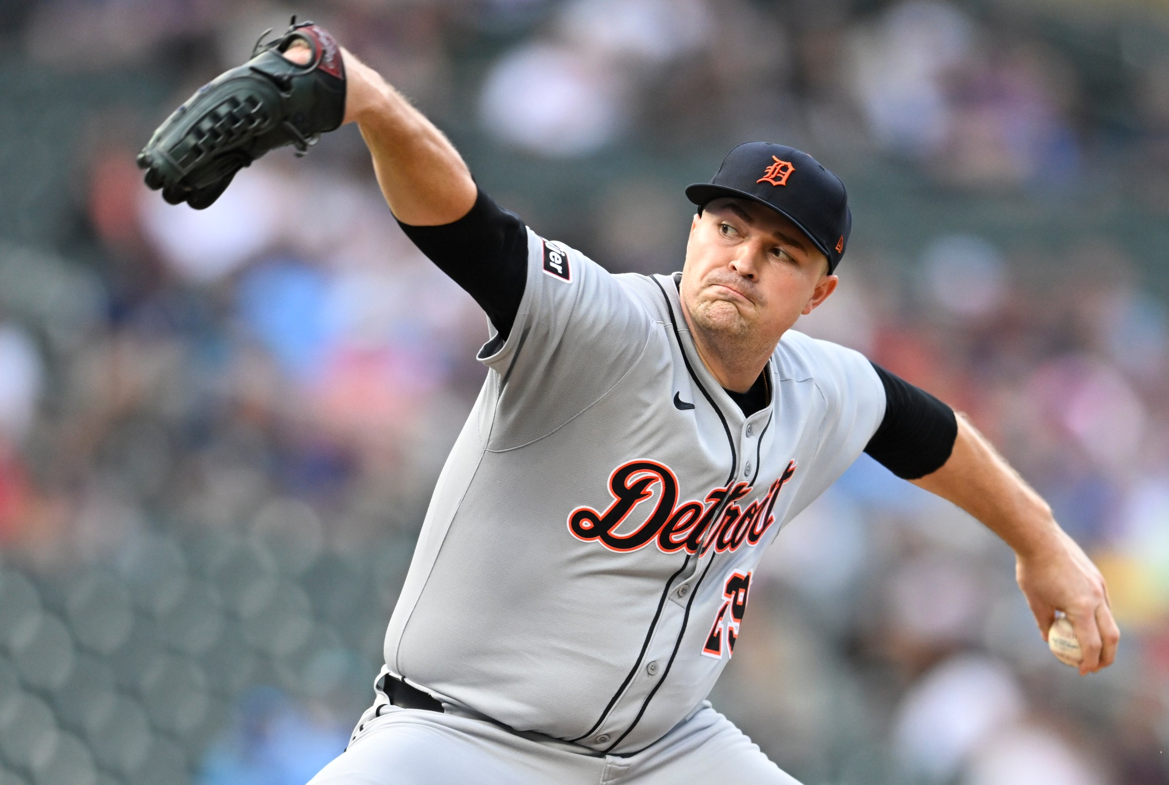 MINNEAPOLIS, MINNESOTA - AUGUST 14: Tarik Skubal #29 of the Detroit Tigers pitches against the Minnesota Twins in the second inning of the game at Target Field on August 14, 2025 in Minneapolis, Minnesota. (Photo by Stephen Maturen/Getty Images)