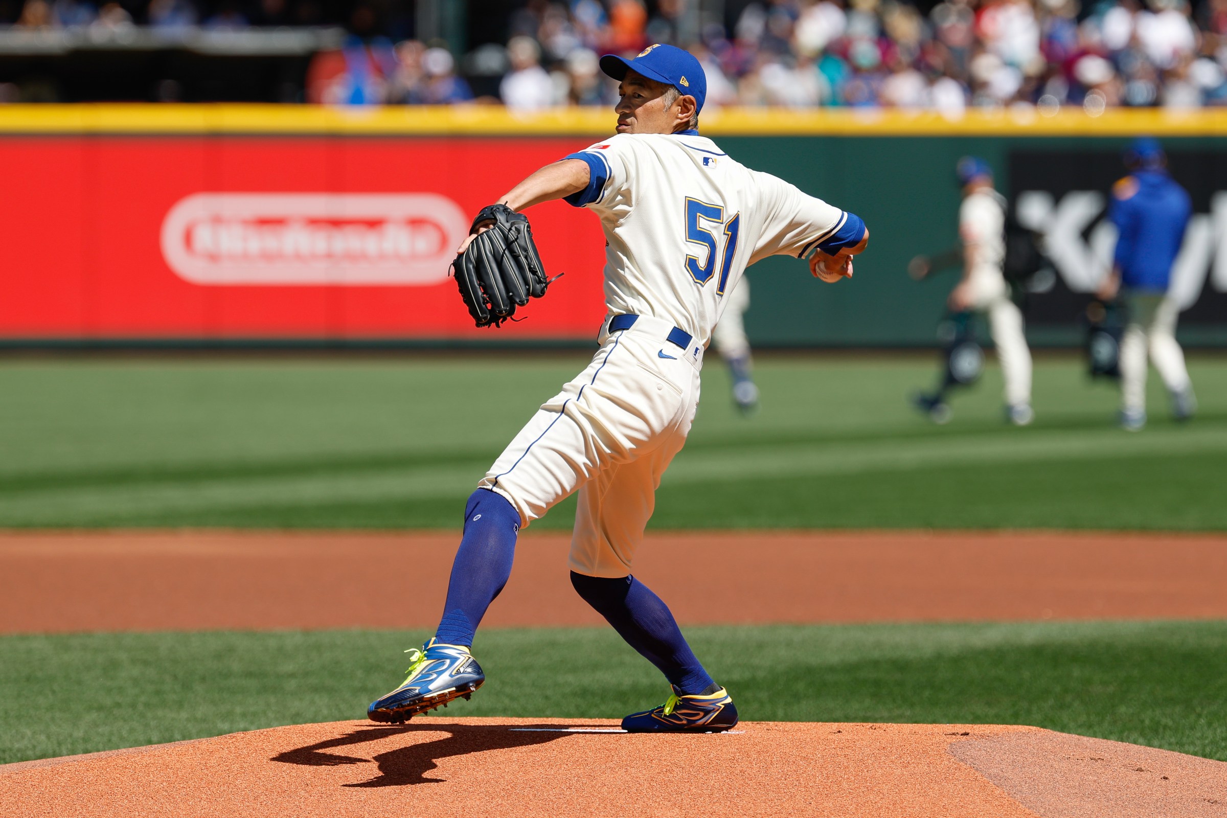 SEATTLE, WASHINGTON - AUGUST 10: Major League Baseball Hall of Fame inductee Ichiro Suzuki throws out the ceremonial first pitch before the game between the Tampa Bay Rays and the Seattle Mariners at T-Mobile Park on August 10, 2025 in Seattle, Washington. (Photo by Alika Jenner/Getty Images)