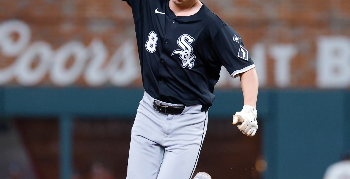 White Sox bullpen collapses in 11-10 loss to the Braves