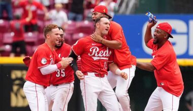 Reds notch win against No. 1 Brewers, further lifting team's hopes of achieving sweep-free season