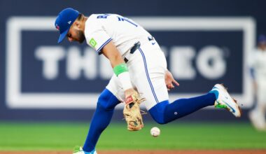 Yankees Rivals: Blue Jays blow lead in ninth inning against lowly Twins