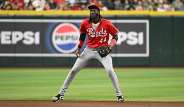 Dodgers blank Reds 7-0, homer twice off Hunter Greene