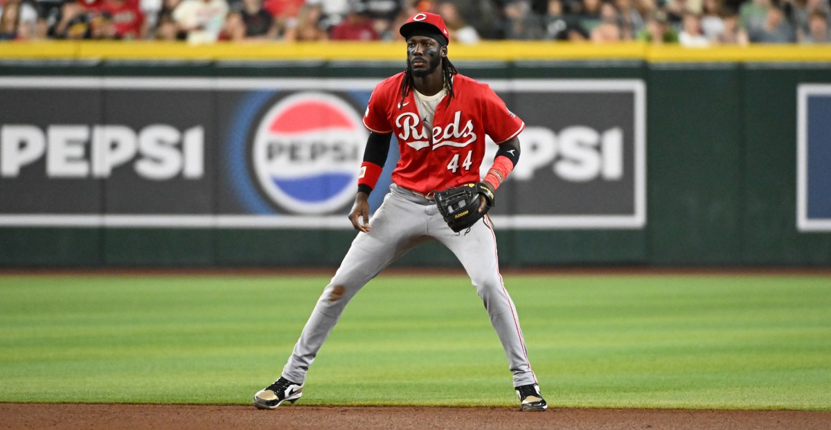 Dodgers blank Reds 7-0, homer twice off Hunter Greene