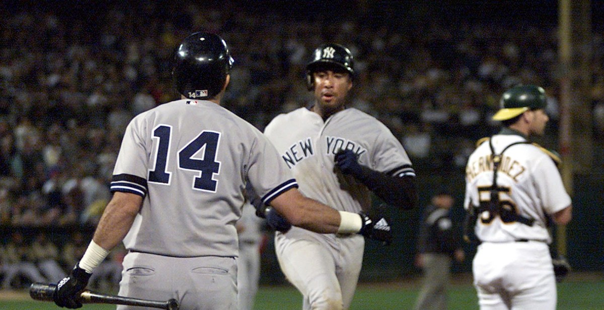 2000 Yankees Diary: Late rally takes Bombers past Athletics