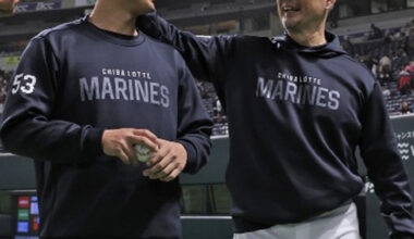 I swept the opening three games in a row...Chiba Lotte Team, which has left Sasaki with a batting average of 0.205 (Min Chang-ki