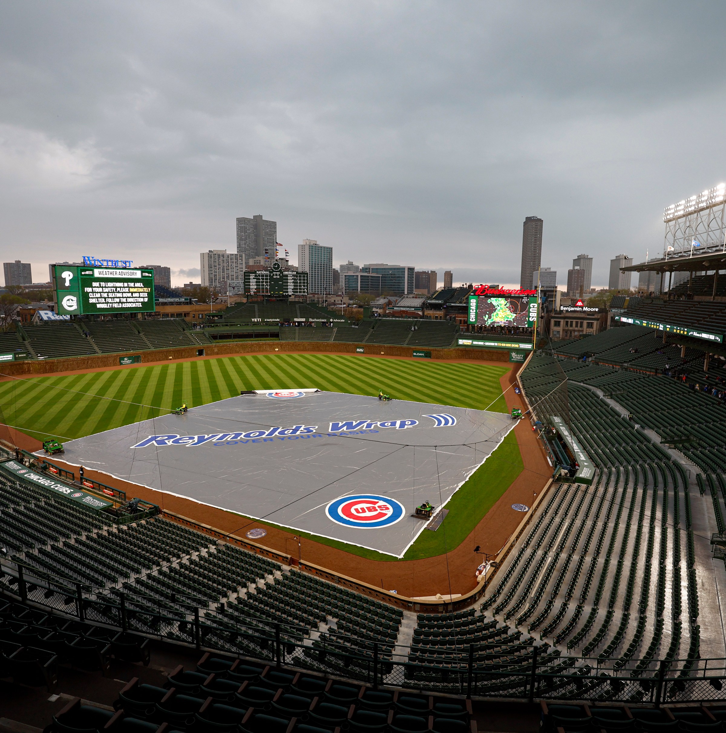 Cubs vs. Brewers Game 2 rain delay, Monday 8/18