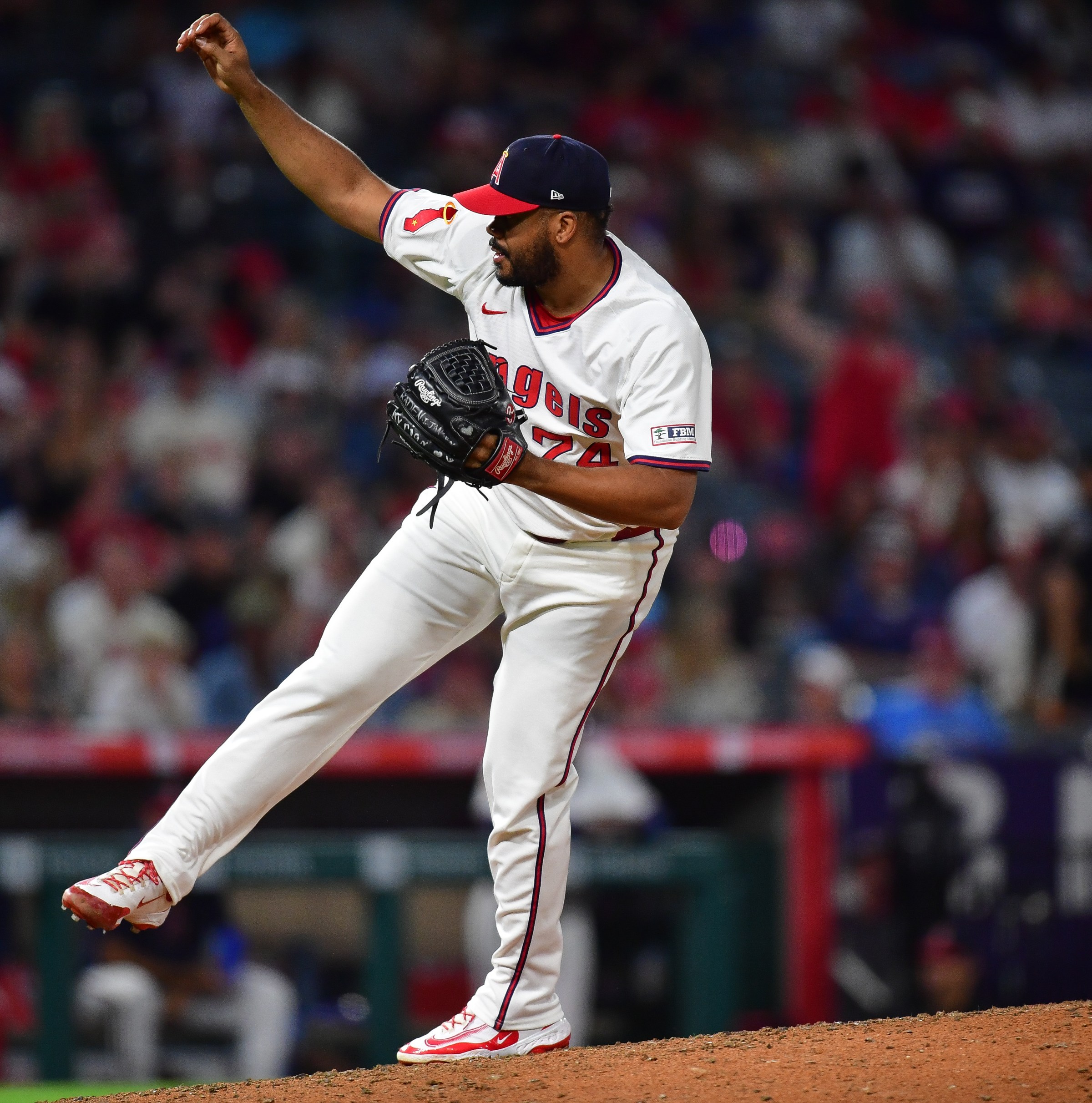 Mariners Moose Tracks, 8/8/25: Victor Labrada, Kenley Jansen, and the New York Yankees