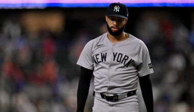 Yankees lose fifth consecutive game as Rangers beat Devin Williams again