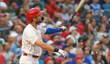 Everybody hits (literally): Phillies 12, Mariners 7