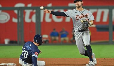 Royals miss too many opportunities in 5-3 loss to Tigers