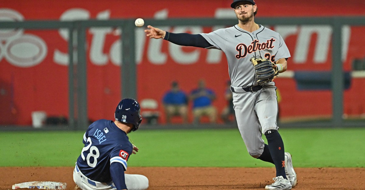 Royals miss too many opportunities in 5-3 loss to Tigers