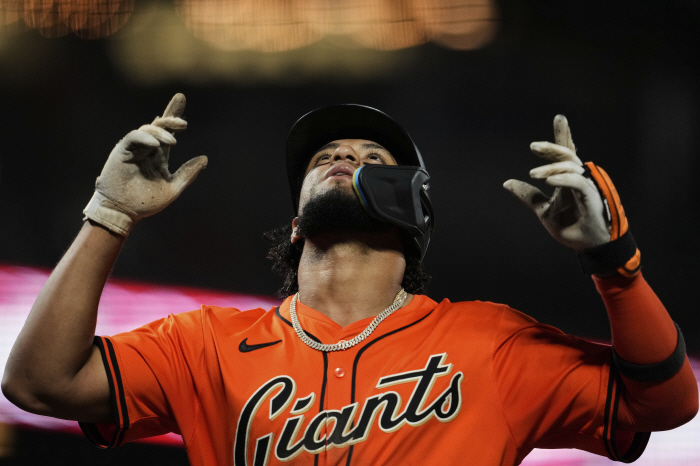 In scoring position, three strikeouts → three strikeouts → three strikeouts, Lee Jung-hoo homered twice on 5G consecutive hits, but disappointed stat management SF 158 BAL