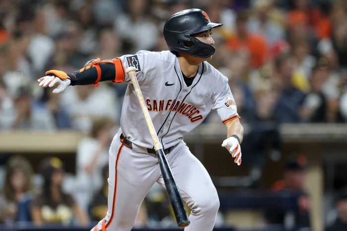 Lee Jung-hoo, who hit for the most nine consecutive games in the season, beat left-handed pitchers against SDAlmost daily hits in August, 17G out of 18G