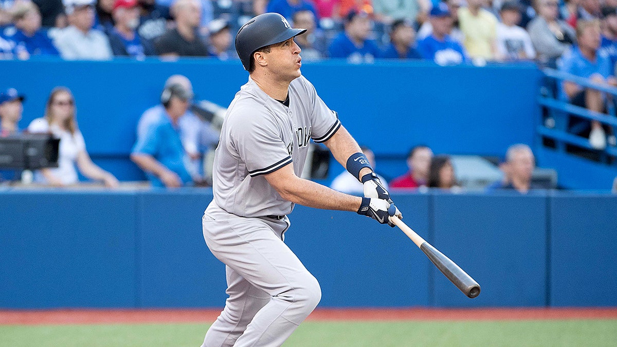 Mark Teixeira in action