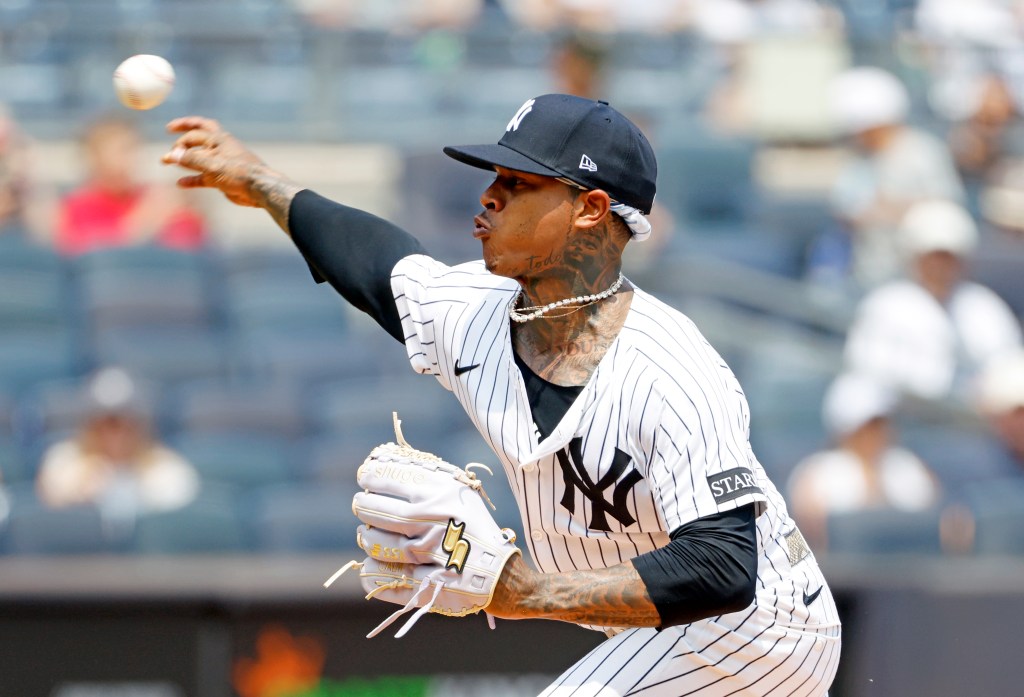 New York Yankees pitcher Marcus Stroman pitching.