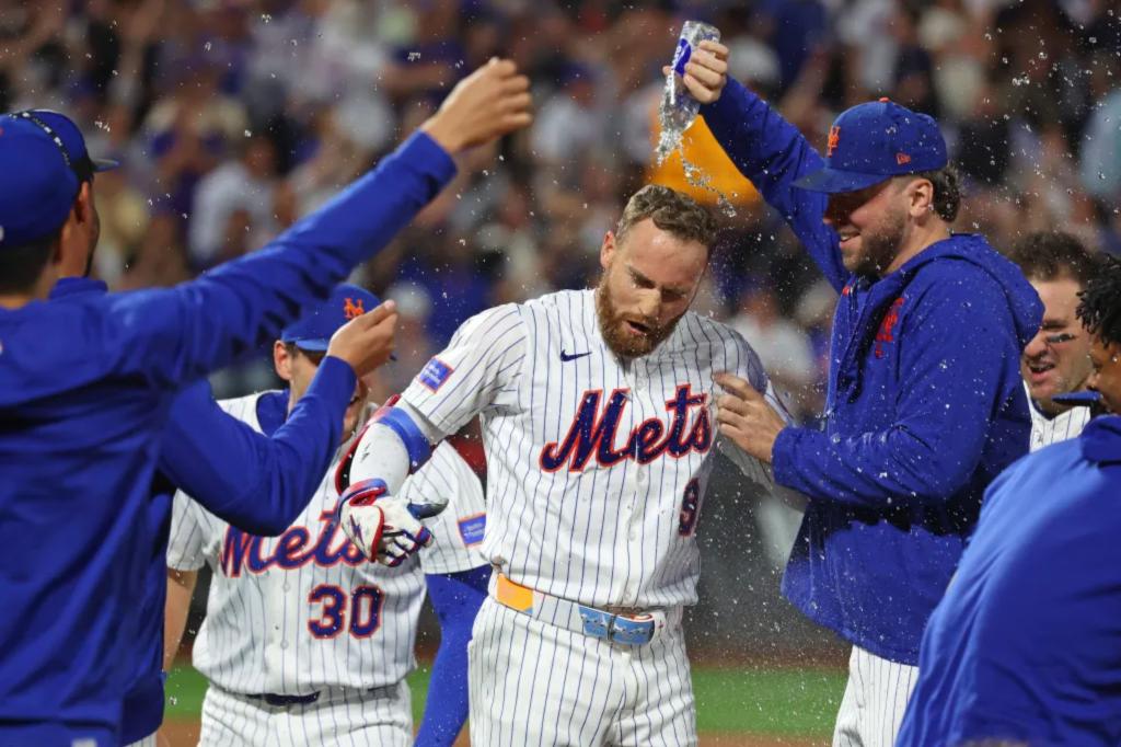 Brandon Nimmo's walk-off hit in ninth propels Mets past Phillies