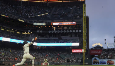 One hitless game is enough! Lee Jung-hoo took away a hit from Darvish in two days, 0.342SF in August for the third consecutive time