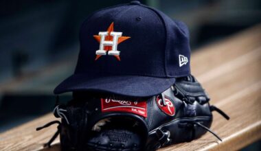 Astros put Victor Caratini on concussion IL, Yainer Diaz day-to-day