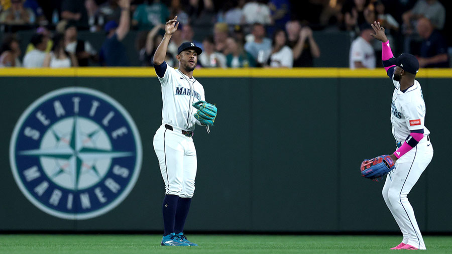 Seattle Mariners Julio Rodríguez playoff race Victor Robles...