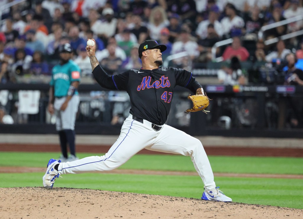 Frankie Montas #47 pitching for the Mets.