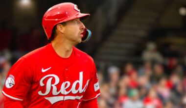 Spencer Steer's clutch homer leads the Reds to a 5-1 win