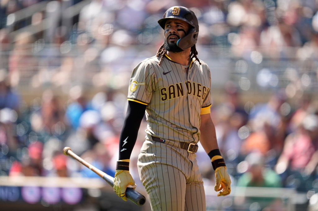 Padres routed by Twins to finish losing trip