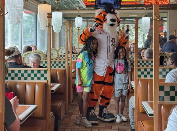 The children attending the Royal Oak National Coney Island event with Lance Parrish were delighted to see Parrish brought along his old pal and Tigers mascot Paws. Photo courtesy of National Coney Island