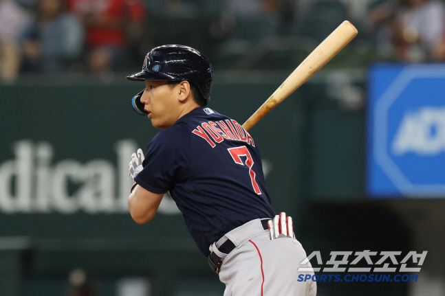 To make matters worse during rehabilitation, there are no outfield or designated hitters, and Japan's highest hitter (Min Chang-ki's Japanese baseball) with an annual salary of 18 million