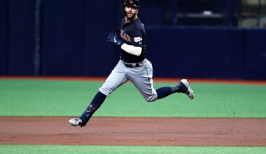 Tyler Naquin Converting To Pitching, Signs Minor League Deal With Guardians