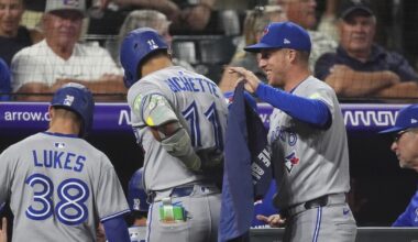 Blue Jays get 25 hits in 15-1 victory over Rockies